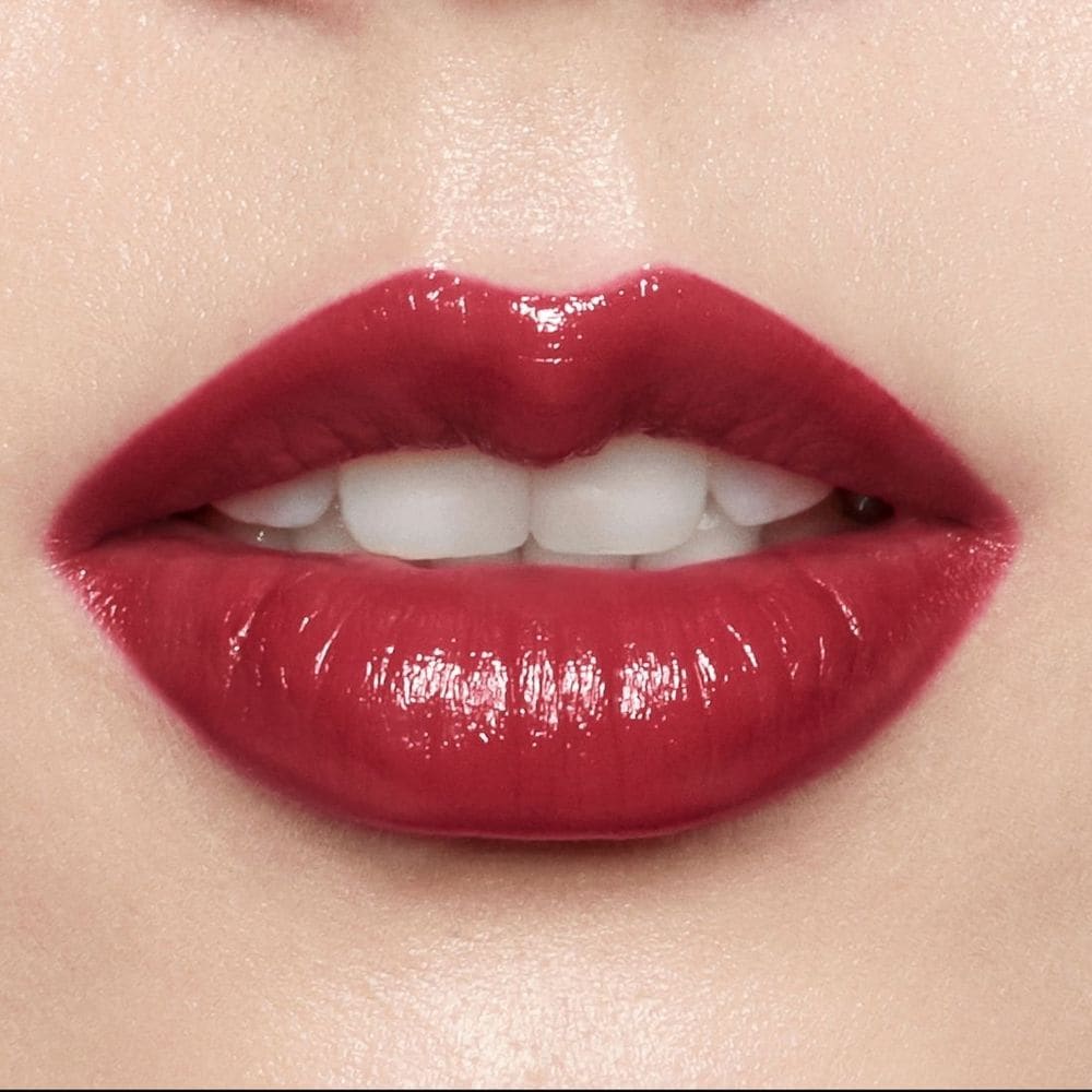 Revlon Super Lustrous Lipstick #525 Wine With Everything - toplips